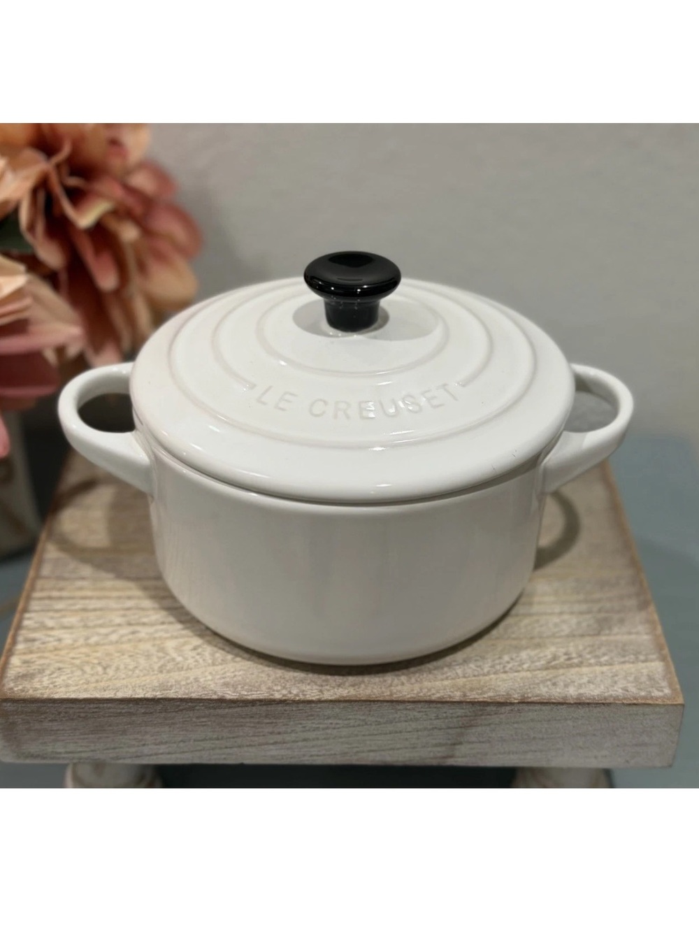 Le Creuset 24oz 14 cm Round Cocotte White Stoneware Covered Baking Dish
5.5x2.75